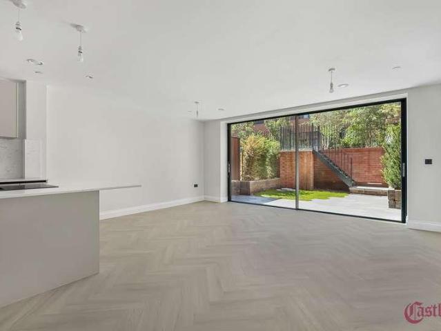House for sale in London Borough of Haringey, Greater London