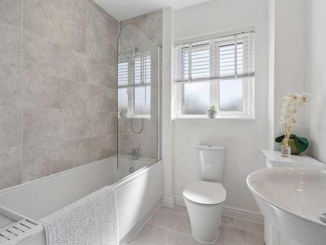 House for sale in Herne and Broomfield, The Bridge