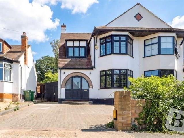 House for sale in Hornchurch, Greater London