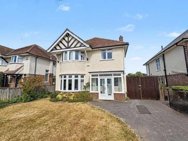 House for sale in Pokesdown, Bournemouth