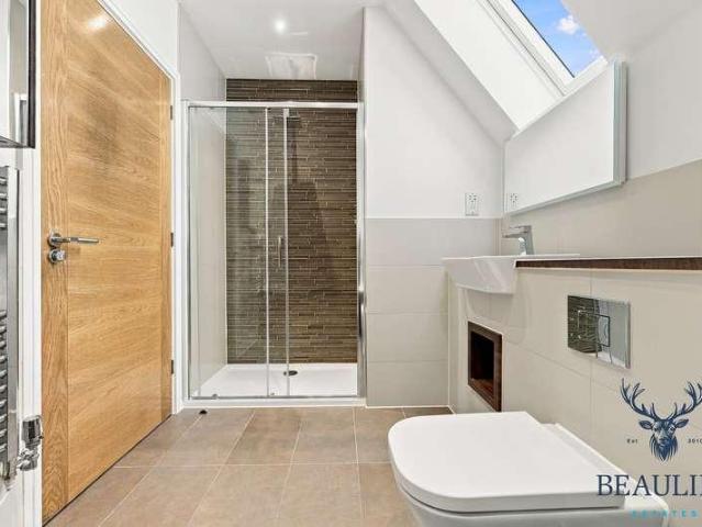 House for sale in Chelmsford Garden, Chelmsford