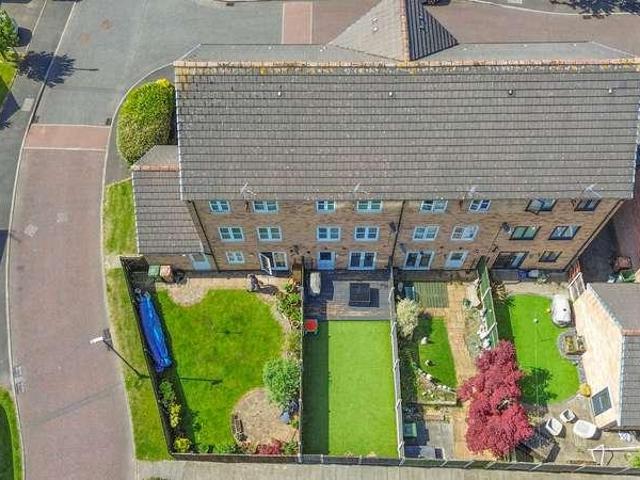 House for sale in St. Helens, New Bold