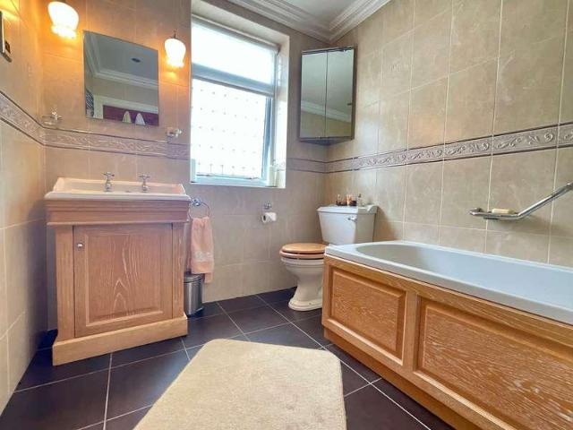 House for sale in Allt-yr-yn, Wales