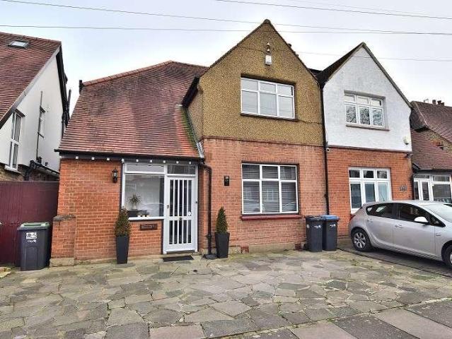 House for sale in Palmers Green, Greater London