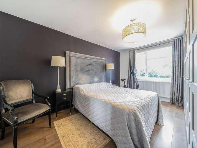 House for sale in Lane, Greater London