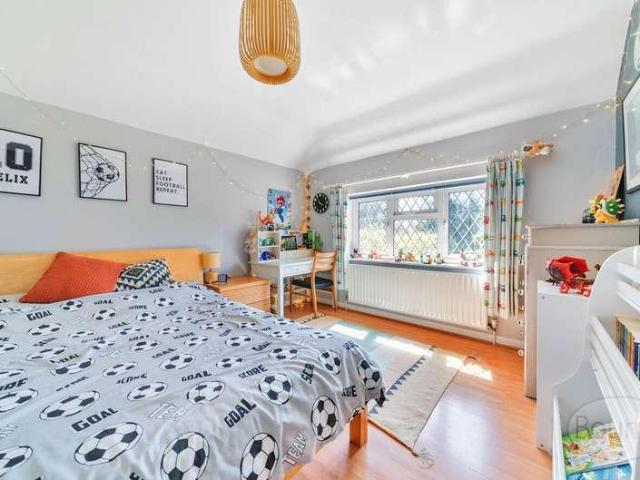 House for sale in Wrecclesham, Fole