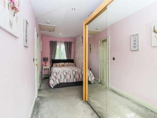 House for sale in East Ardsley, West Yorkshire