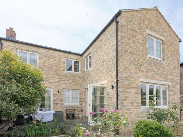 House for sale in Charlton-on-Otmoor, Evershot