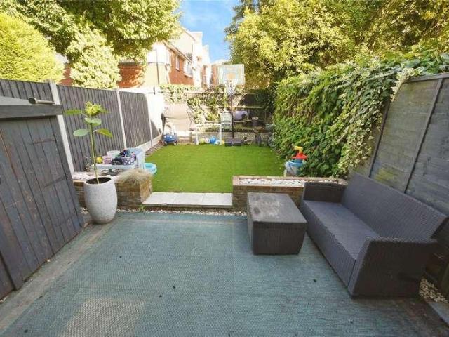 House for sale in Navestock Side, Essex