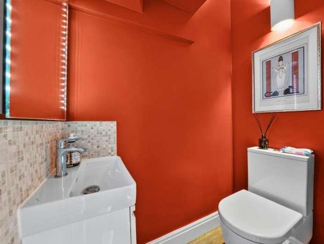 House for sale in London Borough of Redbridge, Greater London