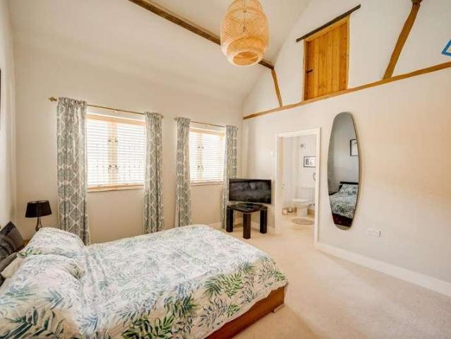 House for sale in Mentmore, Ledburn