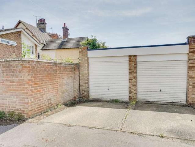House for sale in Leighton-Linslade, Leighton Buzzard