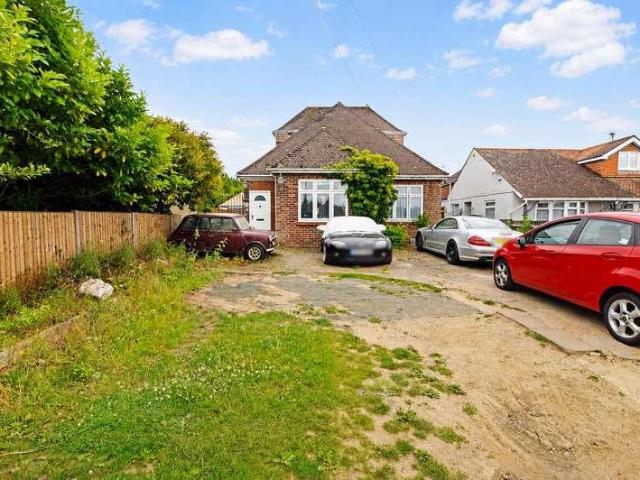 House for sale in Oad Street, Kent