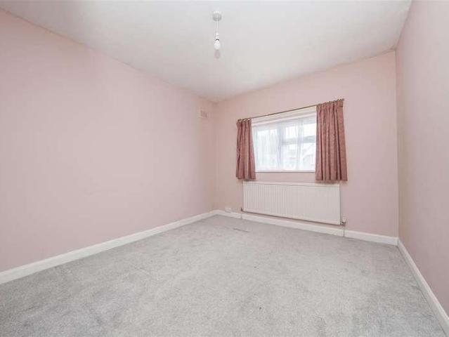 House for sale in Ripley Springs, Row Town