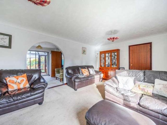 House for sale in Chipping Hill, Essex