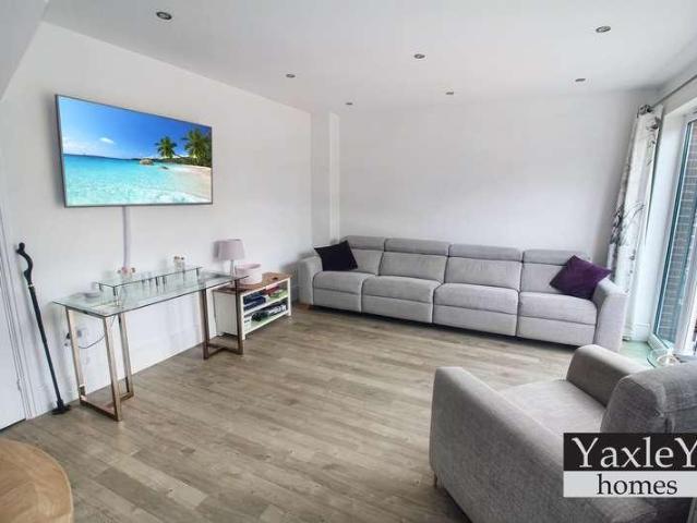 House for sale in Chipping Hill, Essex