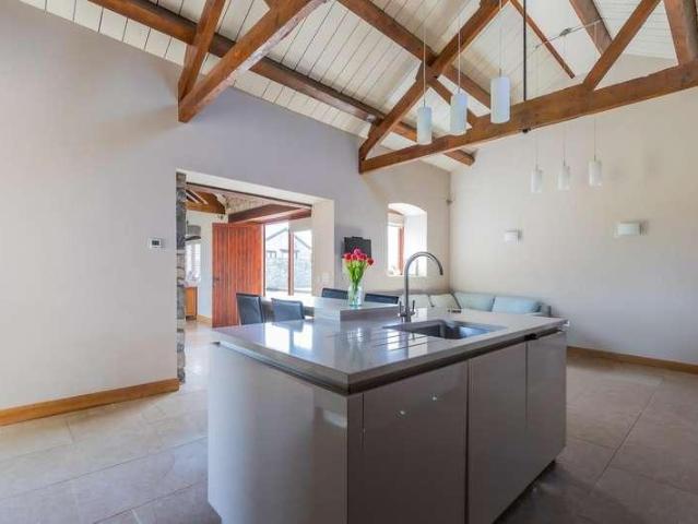 House for sale in Llanbethery, Wales