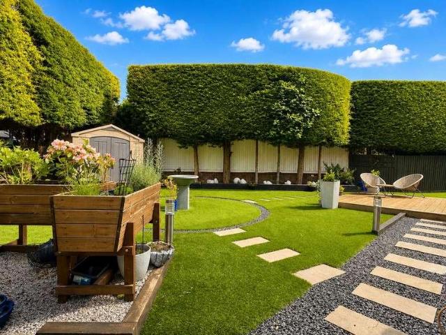House for sale in Chipping Hill, Essex
