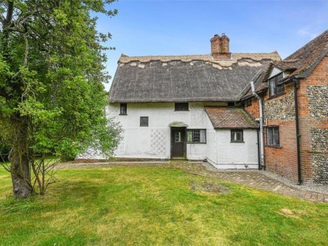 House for sale in Chipping Hill, Essex