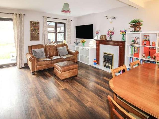 House for sale in Oxenhope, West Yorkshire