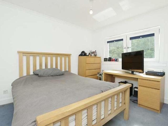 House for sale in Howden, Mid Calder