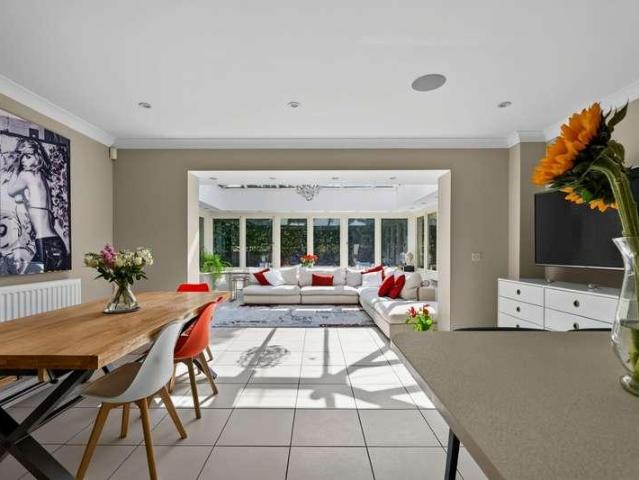 House for sale in Evershot, Oxfordshire