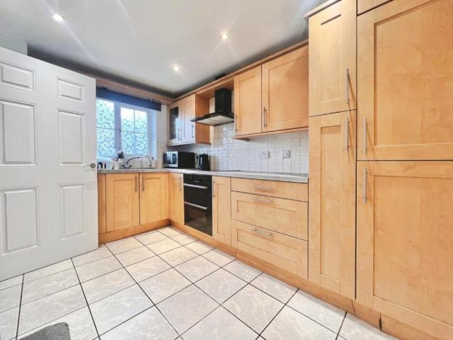 House for sale in Godinton Park, Bridgefield