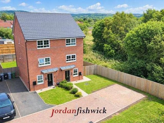House for sale in Moss Rose, Macclesfield