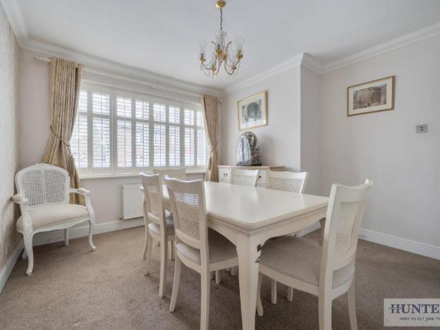 House for sale in Barnehurst, Greater London