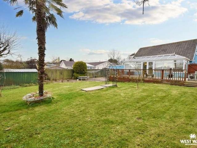 House for sale in Pentlepoir, Wales