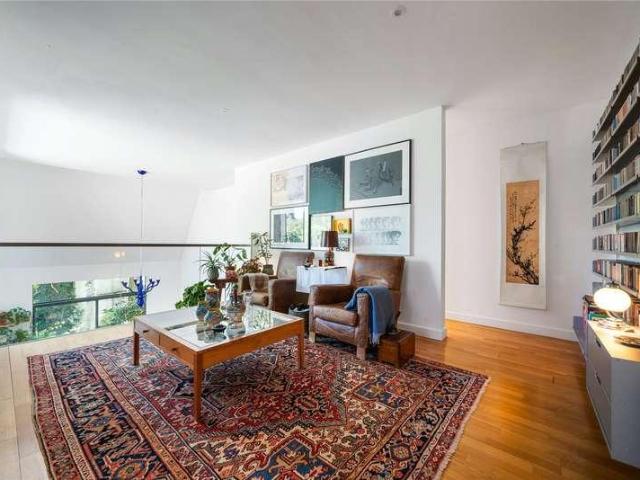 House for sale in Islington, Greater London