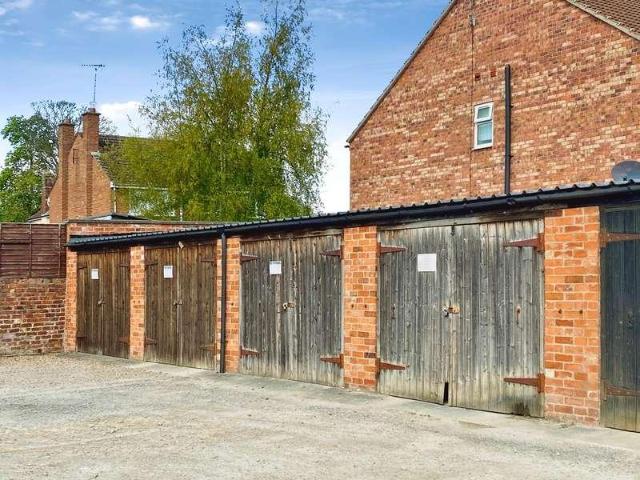 House for sale in Grantham, Barholm