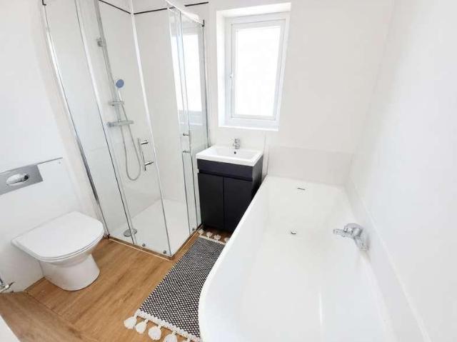 House for sale in Chilton