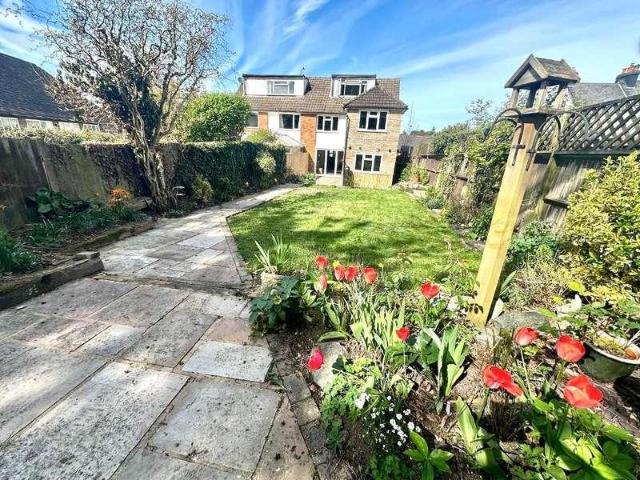 House for sale in The Butts, Kent