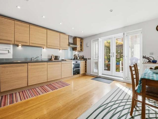 House for sale in The King's Mile, The Bridge
