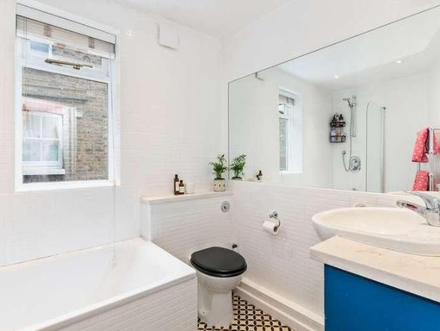 House for sale in Wandsworth, Greater London