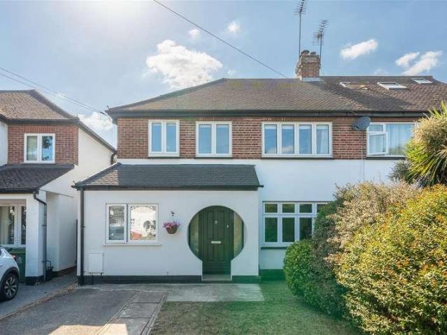 House for sale in Datchet