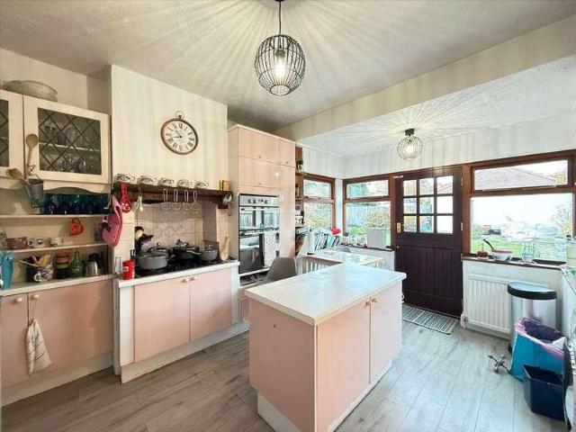 House for sale in Alton Barnes, Essex