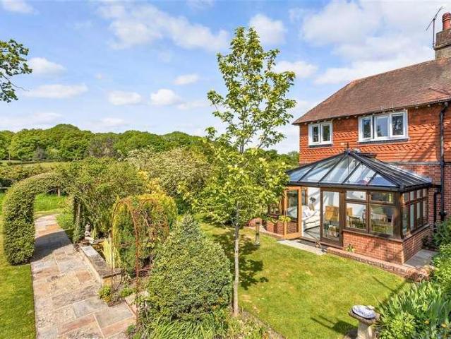 House for sale in Perryfields, West Sussex