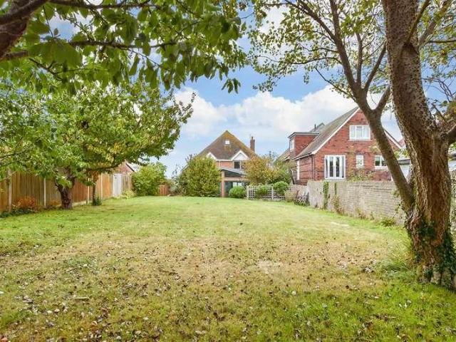 House for sale in Dumpton Gap, Acol
