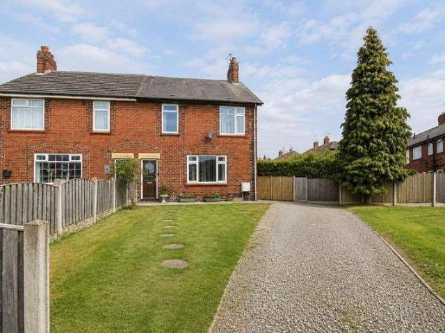 House for sale in Hopetown, Wakefield