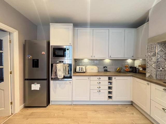 House for sale in Hanging Heaton, Dewsbury
