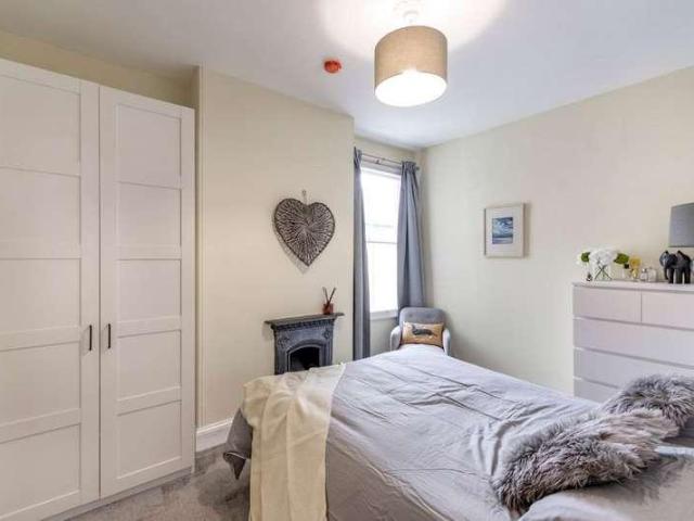House for sale in Newtown, Costhorpe