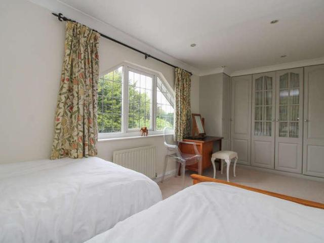House for sale in Berrylands, Greater London