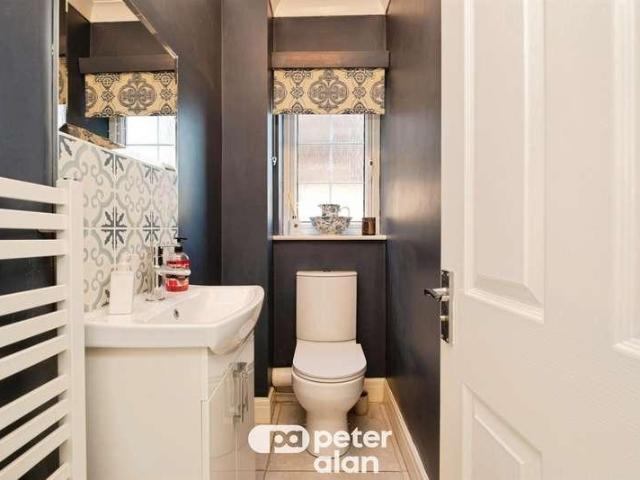 House for sale in Penylan, Falcon Lodge