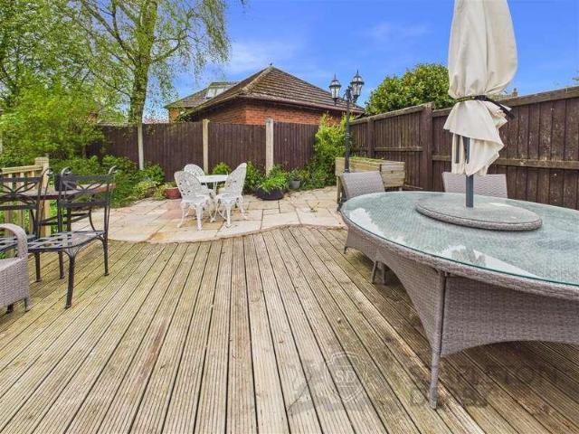 House for sale in Crawford, Roby Mill