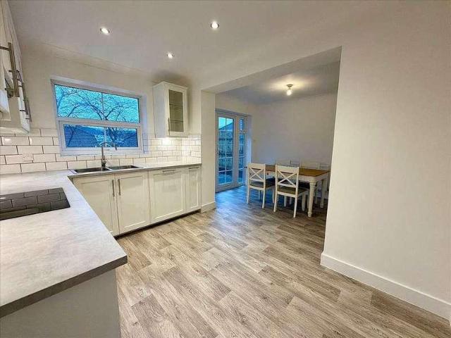House for sale in Llanharan, Bryncae