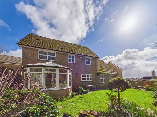 House for sale in Priestthorpe, Crossflatts