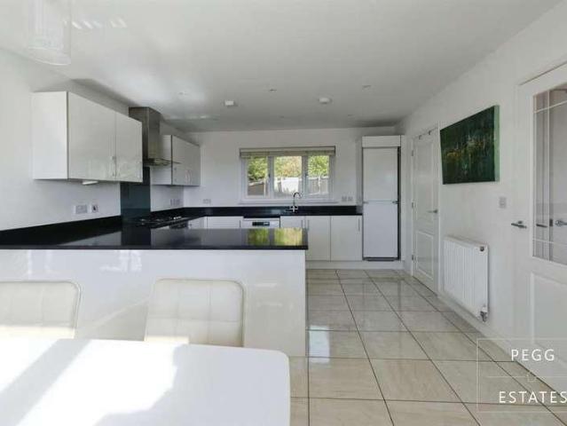 House for sale in Shiphay, Torquay