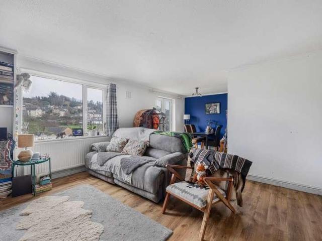 House for sale in Fossebridge, Gloucestershire